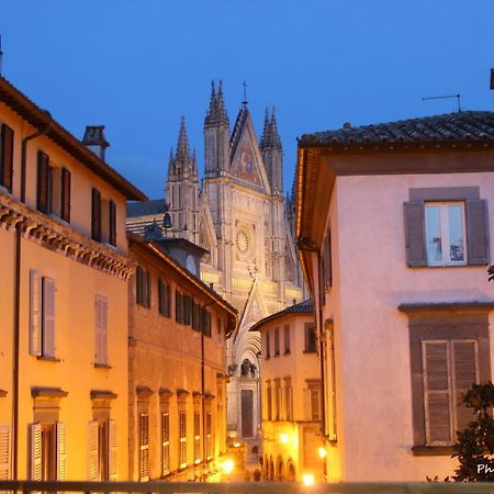 Il Terrazzino Sul Duomo Apartment Орвието Екстериор снимка