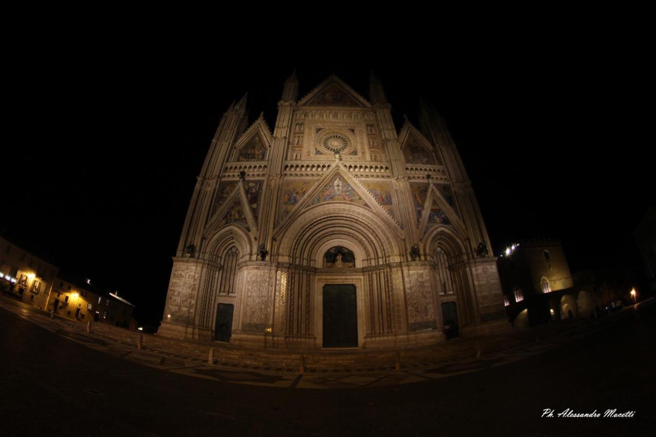 Il Terrazzino Sul Duomo Apartment Орвието Екстериор снимка